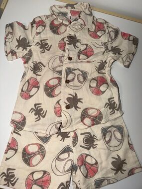 Marvel Toddler Two-Piece Set in Cream, Red, Gray